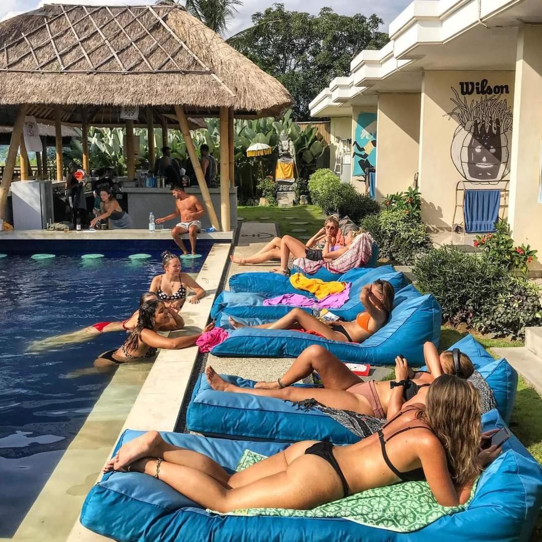 Castaway Hostel Canggu Εξωτερικό φωτογραφία